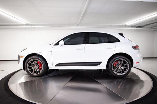 Carrara White Metallic 2023 Porsche Macan S
