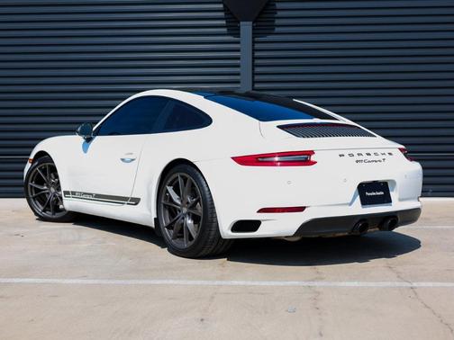 2019 Porsche 911 Carrera T