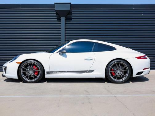 2019 Porsche 911 Carrera T