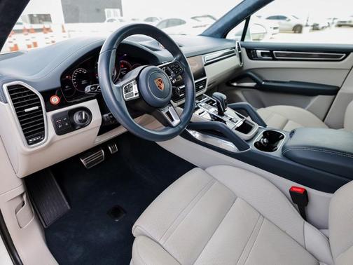 2022 Porsche Cayenne Turbo