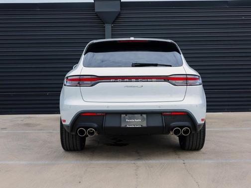 2026 Porsche Macan S