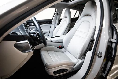 Chalk 2023 Porsche Panamera 4S