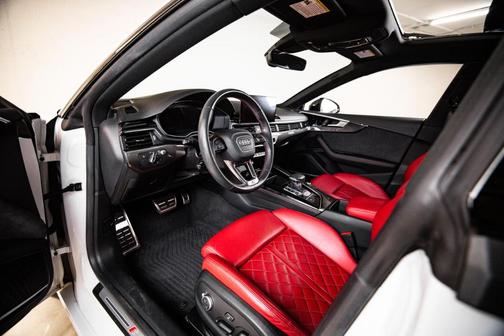 Glacier White Metallic 2022 Audi S5 3.0T Prestige
