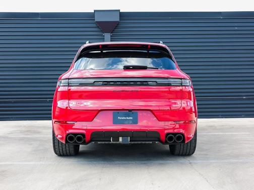 2026 Porsche Cayenne GTS