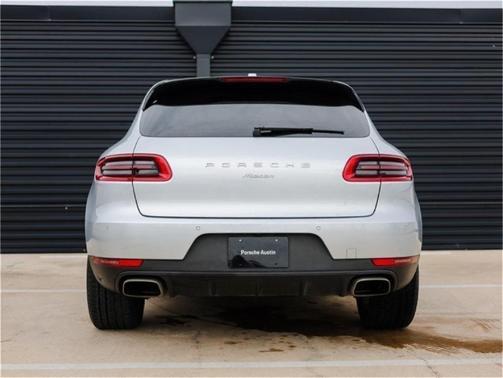 2017 Porsche Macan Base