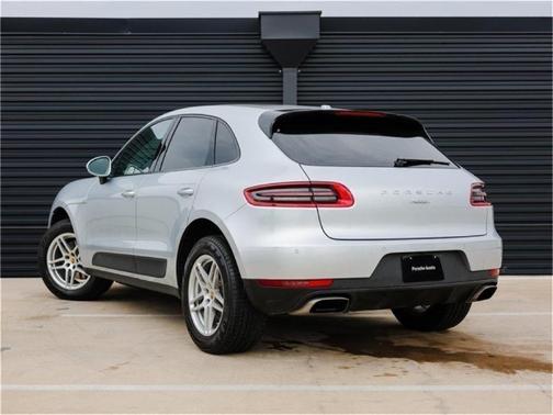 2017 Porsche Macan Base
