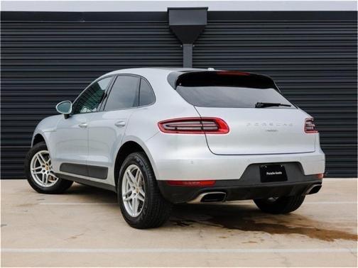 2017 Porsche Macan Base