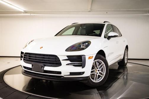 White 2021 Porsche Macan Base