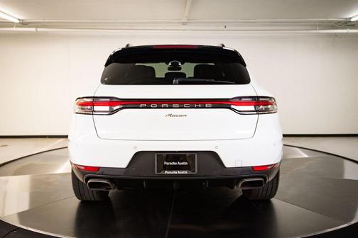 White 2021 Porsche Macan Base
