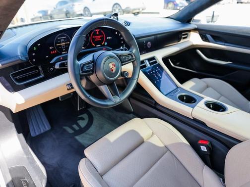 2020 Porsche Taycan Turbo