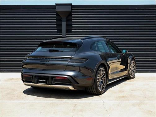 2023 Porsche Taycan Cross Turismo 4S