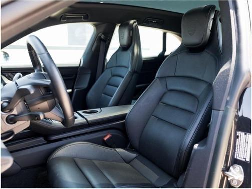 2023 Porsche Taycan Cross Turismo 4S