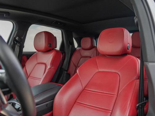 2022 Porsche Cayenne