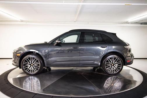 Volcano Grey Metallic 2026 Porsche Macan