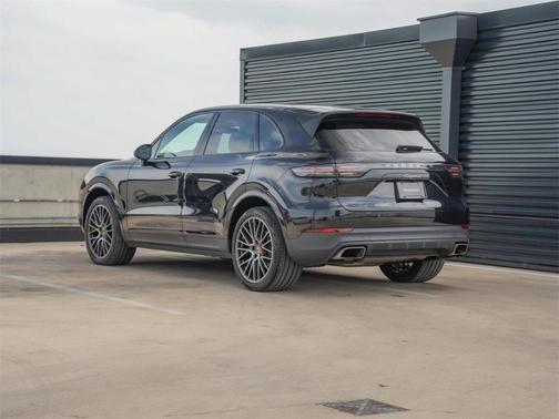 2022 Porsche Cayenne Cayenne
