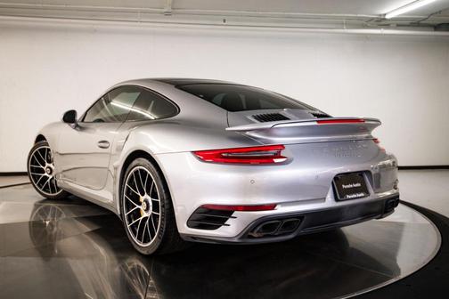 GT Silver Metallic 2017 Porsche 911 Turbo S