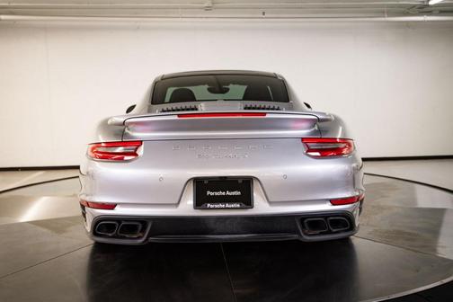 GT Silver Metallic 2017 Porsche 911 Turbo S