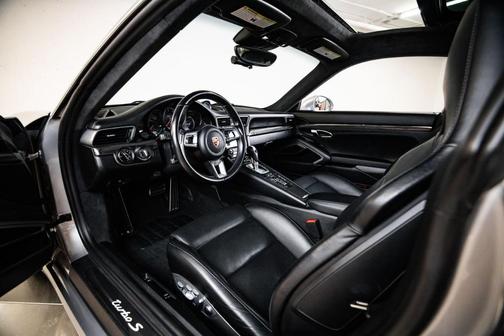 GT Silver Metallic 2017 Porsche 911 Turbo S