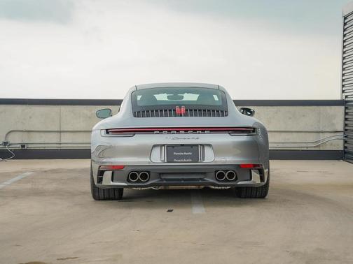 2024 Porsche 911 Carrera 4S