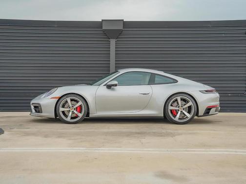 2024 Porsche 911 Carrera 4S