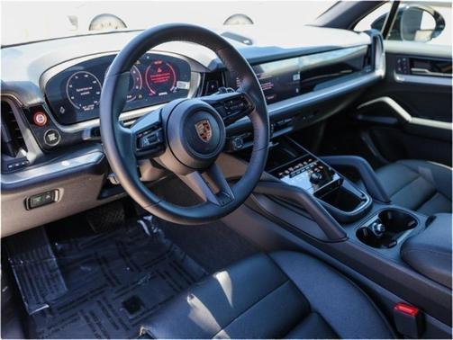 2025 Porsche Cayenne Base
