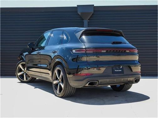 2025 Porsche Cayenne Base