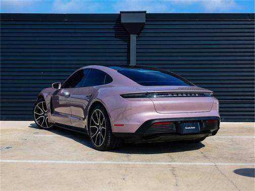 2022 Porsche Taycan Base