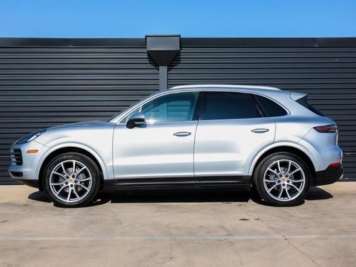 2020 Porsche Cayenne Base