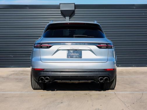 2020 Porsche Cayenne Base