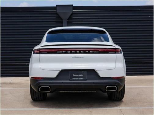 2025 Porsche Cayenne AWD