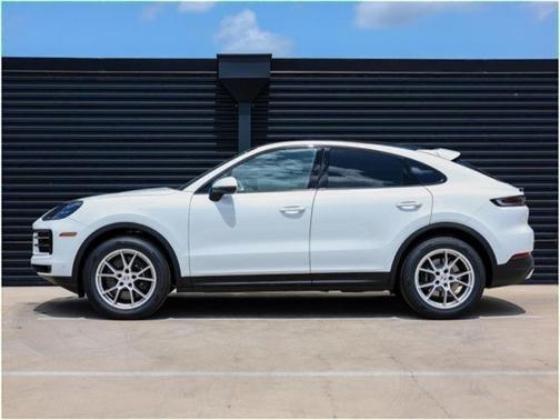 2025 Porsche Cayenne AWD