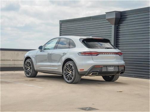 2025 Porsche Macan