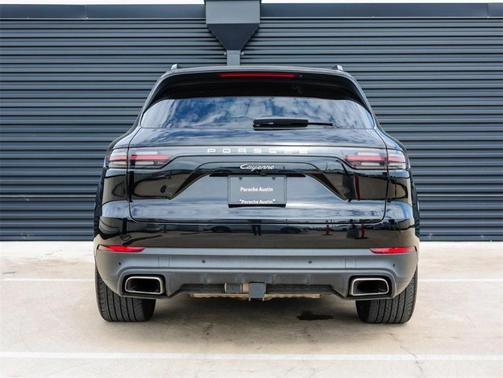 2022 Porsche Cayenne