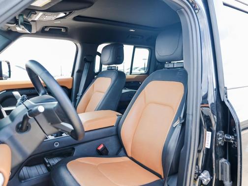 2024 Land Rover Defender P400 X-Dynamic SE