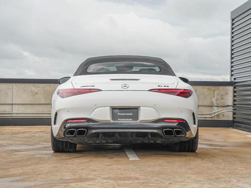 2022 Mercedes-Benz AMG SL 63 Base