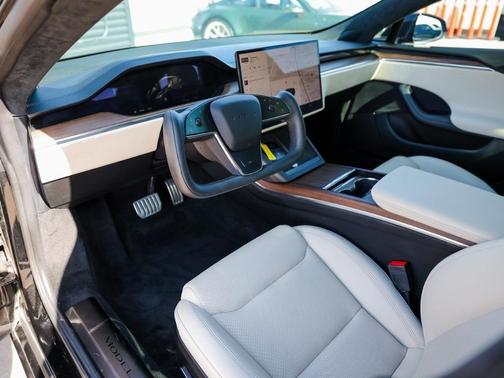 2023 Tesla Model S Standard Range