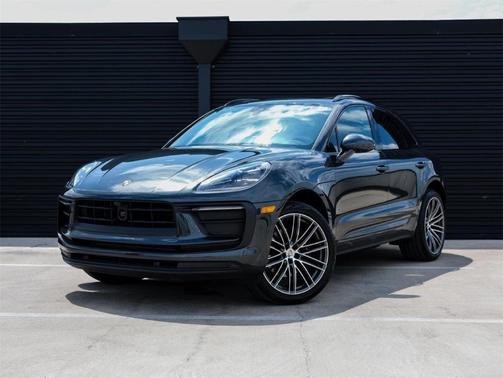 2025 Porsche Macan SERVICE LOANER