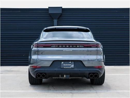 2025 Porsche Cayenne AWD