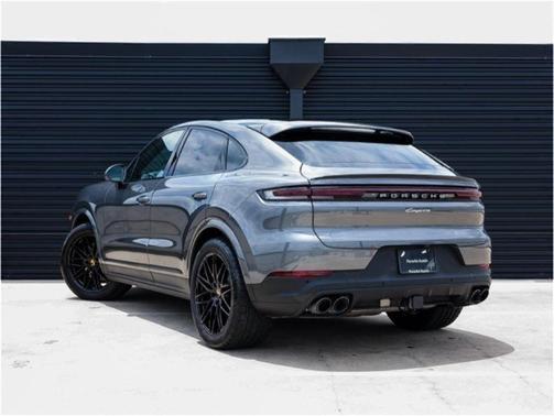 2025 Porsche Cayenne AWD