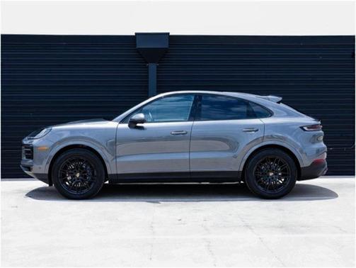 2025 Porsche Cayenne AWD