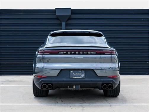 2025 Porsche Cayenne AWD