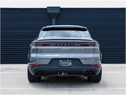 2025 Porsche Cayenne AWD