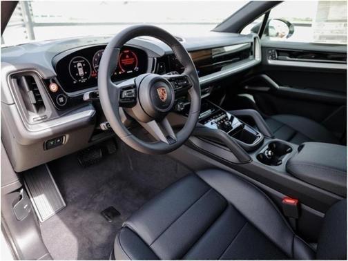 2025 Porsche Cayenne Base