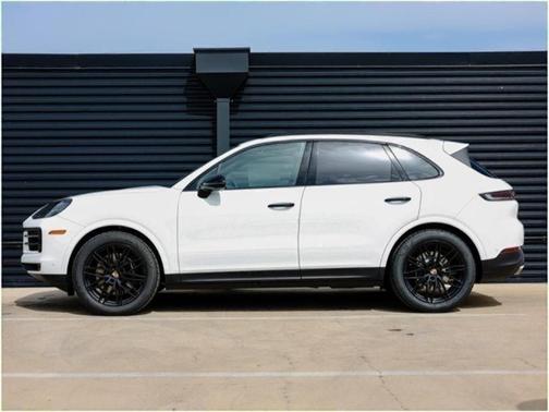 2025 Porsche Cayenne Base