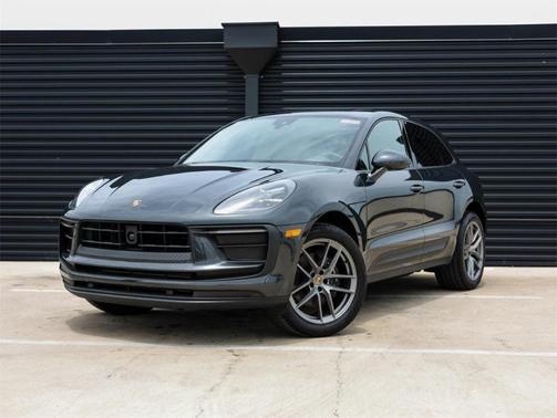 2025 Porsche Macan SERVICE LOANER