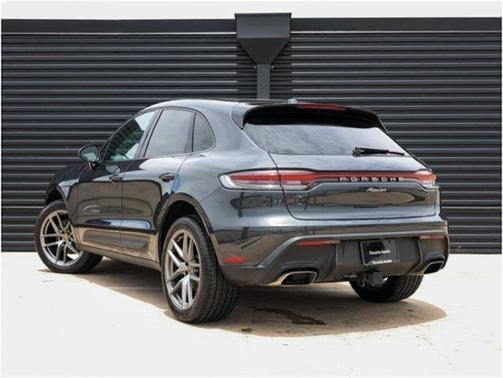 2025 Porsche Macan T