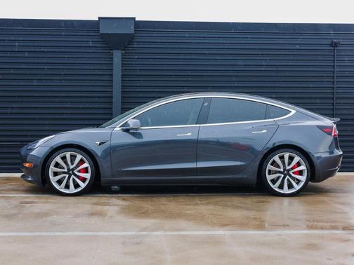 2018 Tesla Model 3 Performance