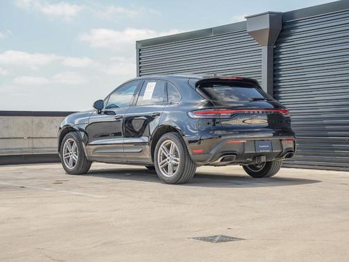 2024 Porsche Macan T