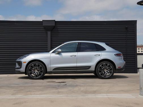 2024 Porsche Macan T