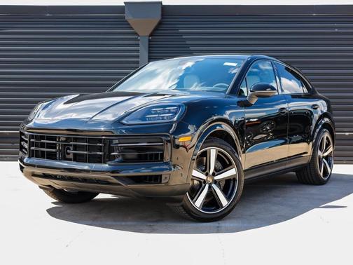 2025 Porsche Cayenne Base